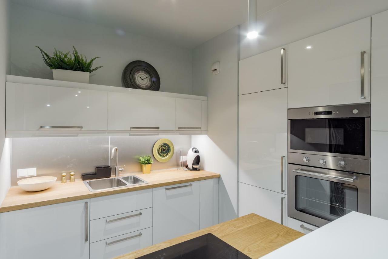 Mennica Residence Chic Apartment Warschau Buitenkant foto